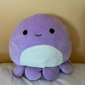 Violet The Purple Octopus